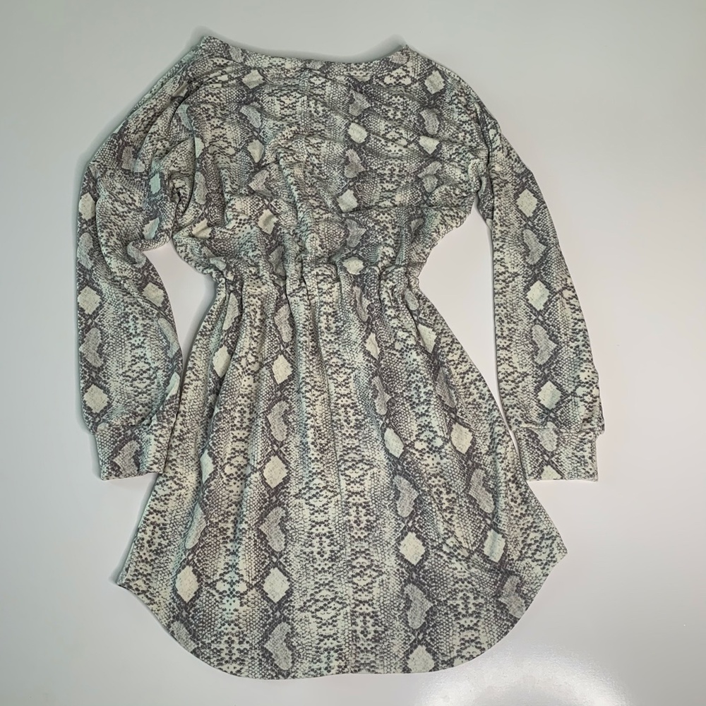 Gray Animal Snake Cinch Waist LoungeWear Dress Sz - Picture 5 of 5
